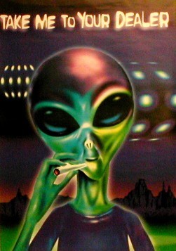 UFOs & Mind-Altering Drugs: A Connection? Giant-alien-giant-poster-b2949